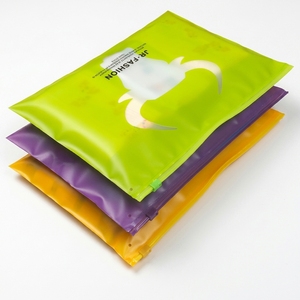 Custom Frosted Clear CPE Zipper Apparel Packaging Bags
