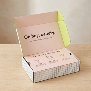 Wholesale Double Side Color Printed Custom Design Corrugated Paper Shipping Boxes for Socks Packaging Solution